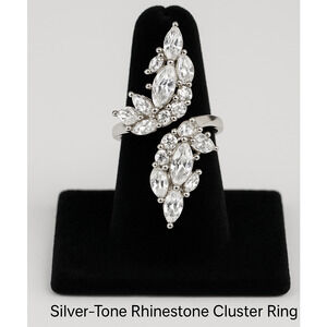Silver Tone Fashion Cluster Style Ring with Clear Glass Rhinestones